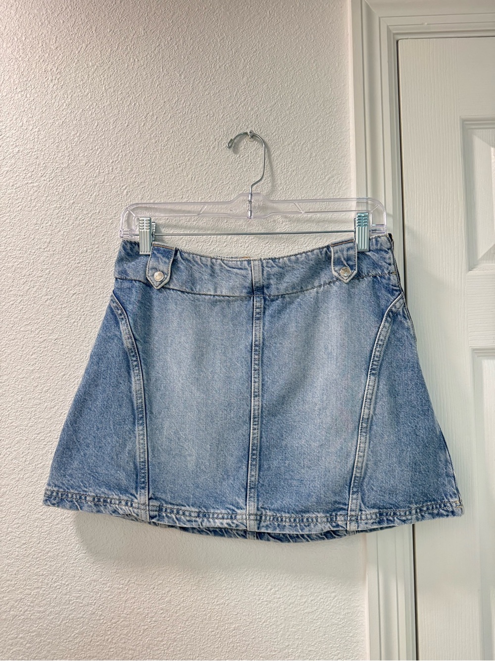 Free people We the free Runaway Denim Mid-Rise Miniskirt size28 medium blue wash - Picture 6 of 8
